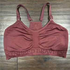 Kindred Bravely sublime hands free nursing and pumping sports bra
